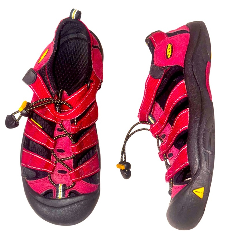 KEEN NEWPORT H2 red sandals men’s size 6 women’s size 8 39 UNISEX